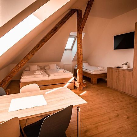 Penzion Pansky Dvur Telc Luaran gambar