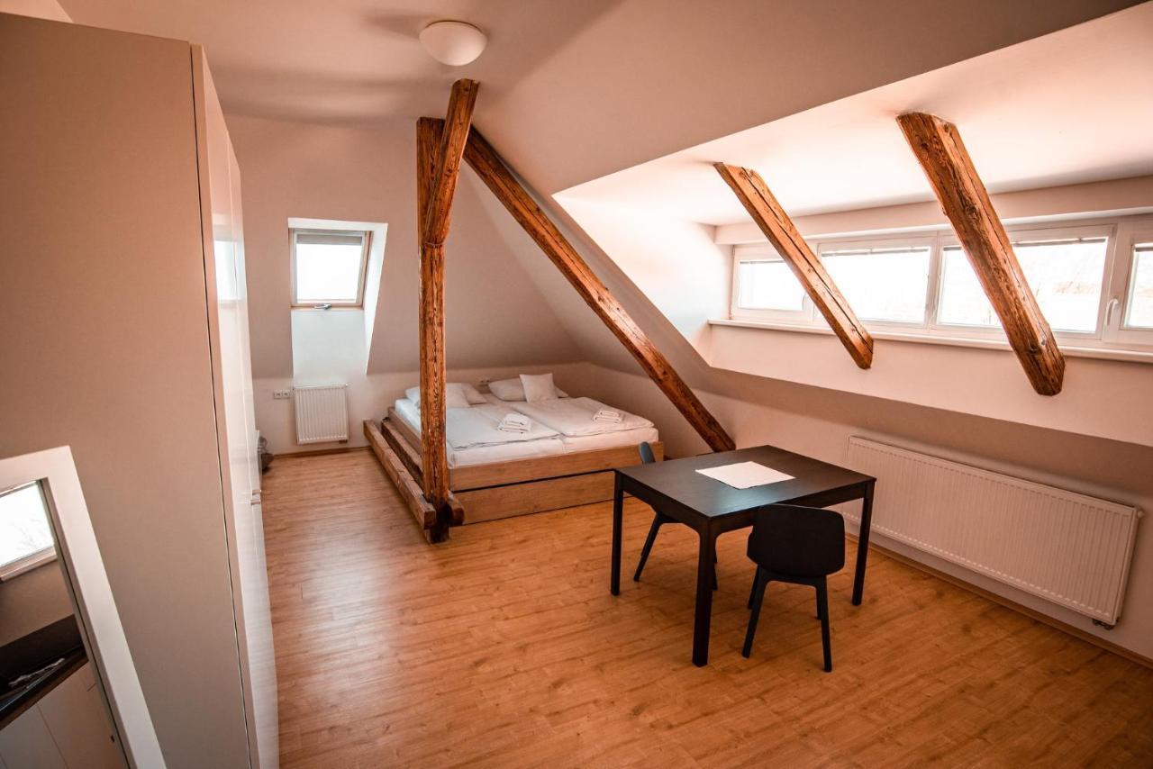 Penzion Pansky Dvur Telc Luaran gambar