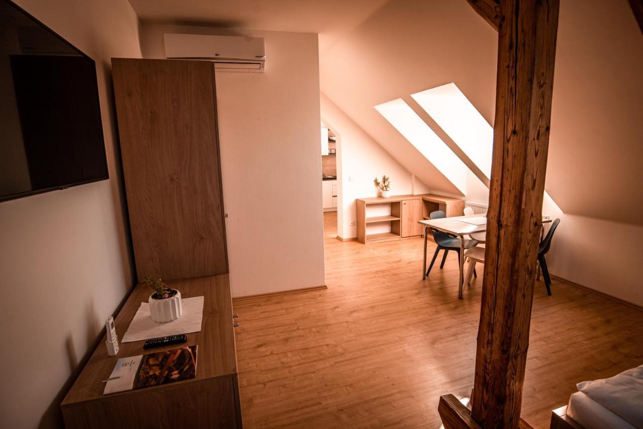 Penzion Pansky Dvur Telc Luaran gambar
